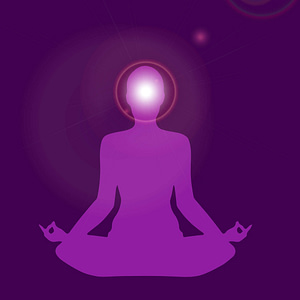 Silloette of a person sitting in yoga meditation with a bright purple light coming from their forhead, the location of the Third Eye "Ajna" Chakra. meditation on the colour purple to address the blocked third eye chakra symptoms